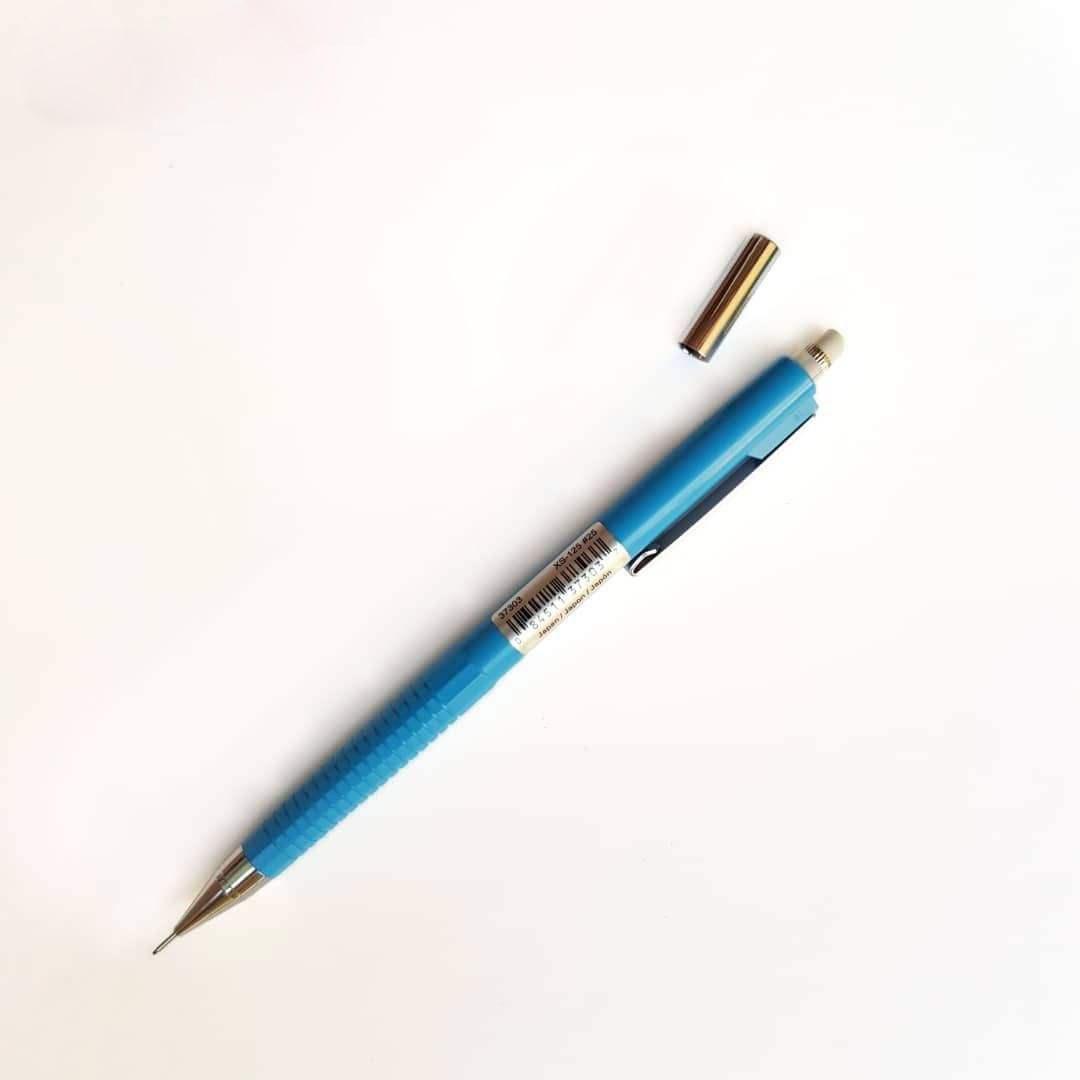 مداد نوکی 0.5 میلی متری ساکورا رنگ آبی آسمانی